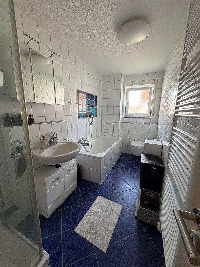 Pronájem bytu 4+1 91 m², Nersingen, Bavorsko Pronájem bytu 4+1 91 m², Nersingen, Bavorsko