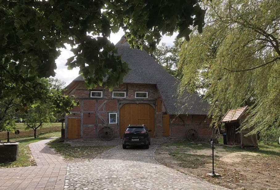 Prodej domu 189 m², pozemek 8.000 m², Lenzen (Elbe), Braniborsko Prodej domu 189 m², pozemek 8.000 m², Lenzen (Elbe), Braniborsko