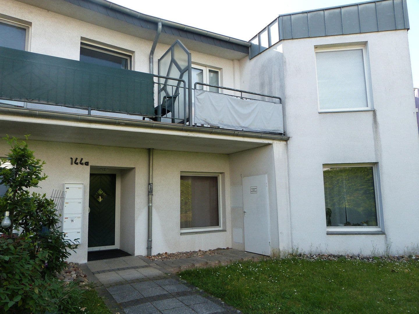 Pronájem bytu 3+1 85 m², Jülicher Landtsrasse 144a, Neuss, Severní Porýní-Vestfálsko Pronájem bytu 3+1 85 m², Jülicher Landtsrasse 144a, Neuss, Severní Porýní-Vestfálsko