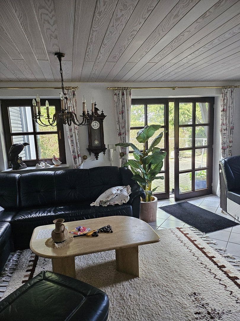 Prodej domu 280 m², pozemek 25.000 m², Busenhausen, Porýní-Falc Prodej domu 280 m², pozemek 25.000 m², Busenhausen, Porýní-Falc