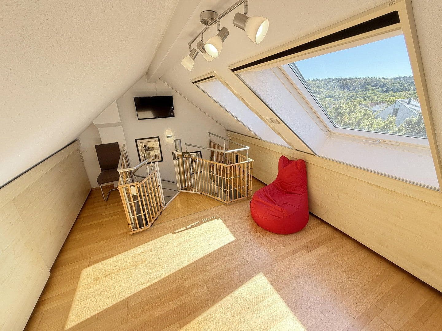Prodej bytu 3+kk 95 m², Hermann-Hesse-Straße 36, Nufringen, Bádensko-Württembersko Prodej bytu 3+kk 95 m², Hermann-Hesse-Straße 36, Nufringen, Bádensko-Württembersko