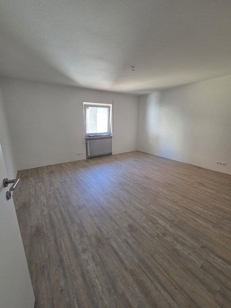 Pronájem bytu 3+1 112 m², Linsengasse 6, Buchen (Odenwald), Bádensko-Württembersko Pronájem bytu 3+1 112 m², Linsengasse 6, Buchen (Odenwald), Bádensko-Württembersko