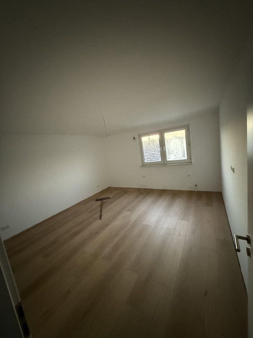 Pronájem bytu 3+1 85 m², Bendorf, Porýní-Falc Pronájem bytu 3+1 85 m², Bendorf, Porýní-Falc