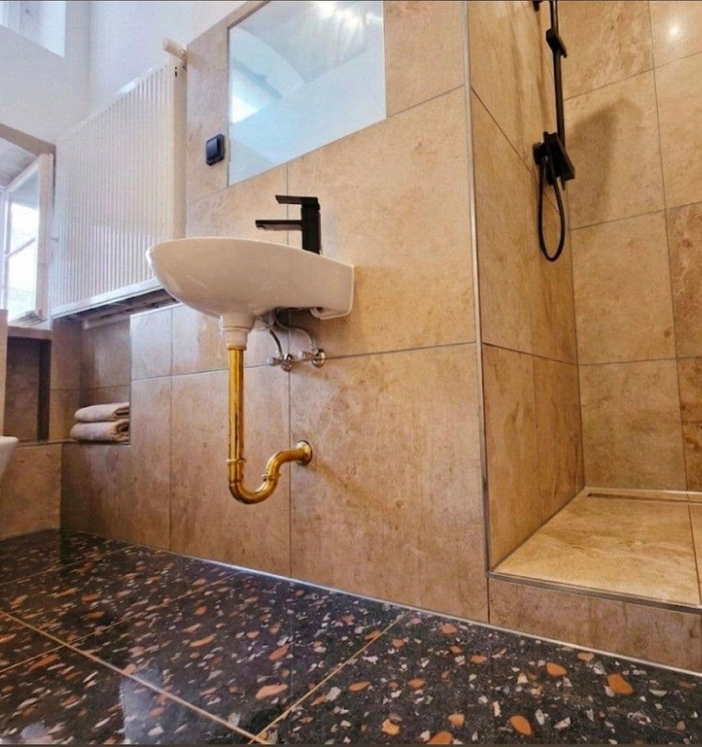 Prodej bytu 4+1 85 m², Wilhelmstadt Spandau Berlin, Berlín Prodej bytu 4+1 85 m², Wilhelmstadt Spandau Berlin, Berlín