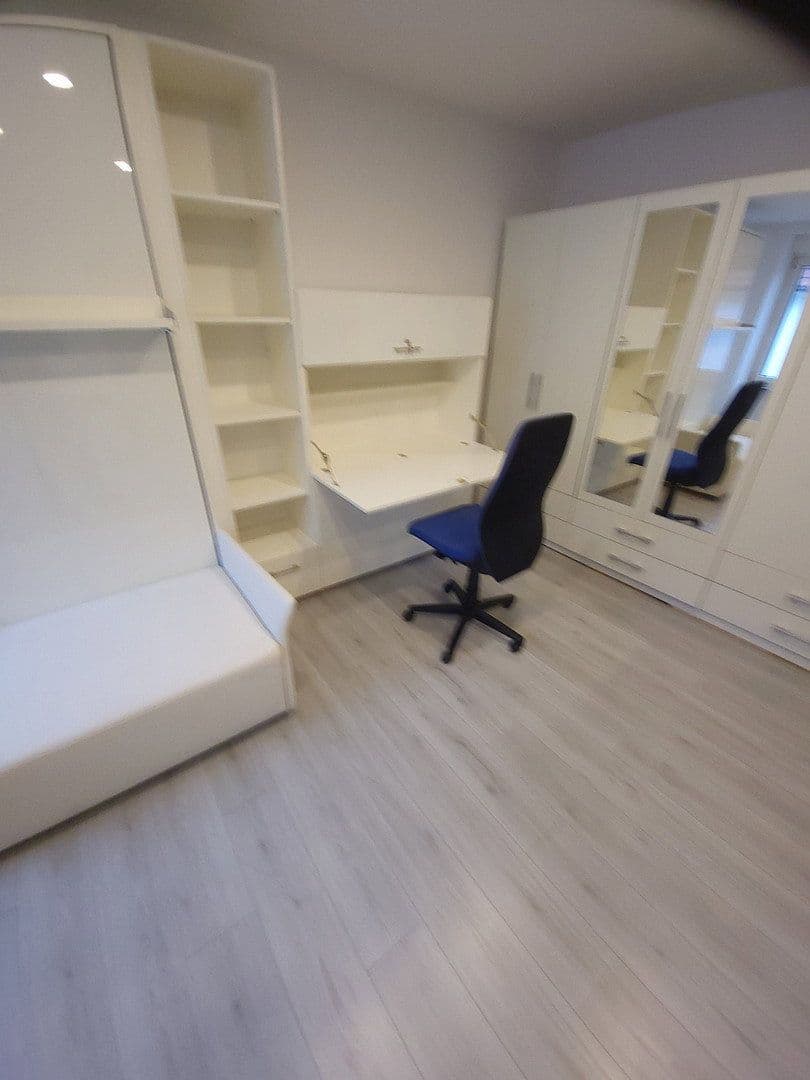 Pronájem bytu 1+1 23 m², Oberer Wingertweg 8, Niefern-Öschelbronn, Bádensko-Württembersko Pronájem bytu 1+1 23 m², Oberer Wingertweg 8, Niefern-Öschelbronn, Bádensko-Württembersko