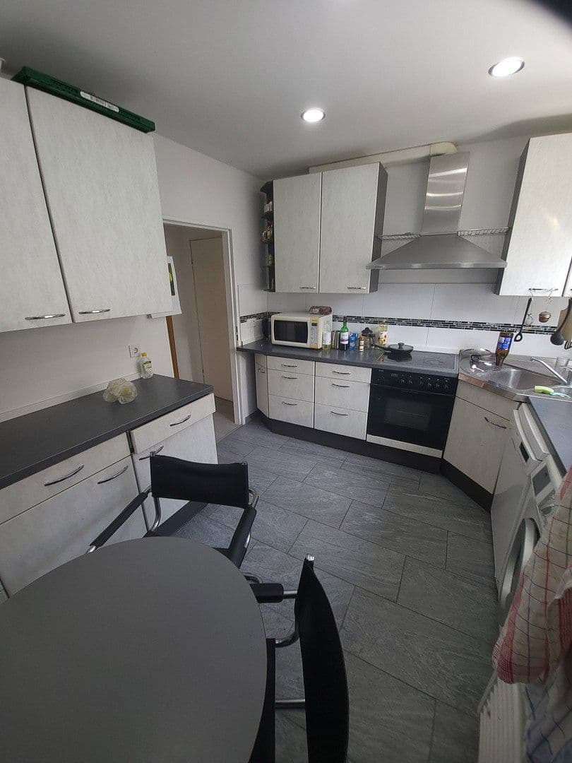 Pronájem bytu 1+1 23 m², Oberer Wingertweg 8, Niefern-Öschelbronn, Bádensko-Württembersko Pronájem bytu 1+1 23 m², Oberer Wingertweg 8, Niefern-Öschelbronn, Bádensko-Württembersko