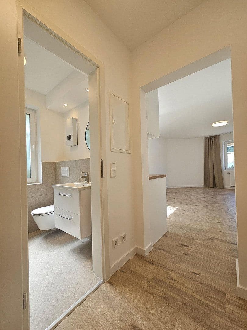 Pronájem bytu 1+1 35 m², Lorettostr. 60, Düsseldorf, Severní Porýní-Vestfálsko Pronájem bytu 1+1 35 m², Lorettostr. 60, Düsseldorf, Severní Porýní-Vestfálsko