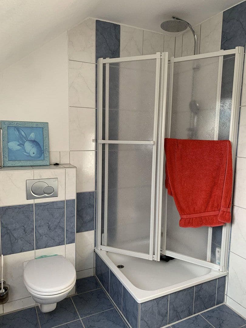 Prodej domu 145 m², pozemek 654 m², Straubenhardt, Bádensko-Württembersko Prodej domu 145 m², pozemek 654 m², Straubenhardt, Bádensko-Württembersko