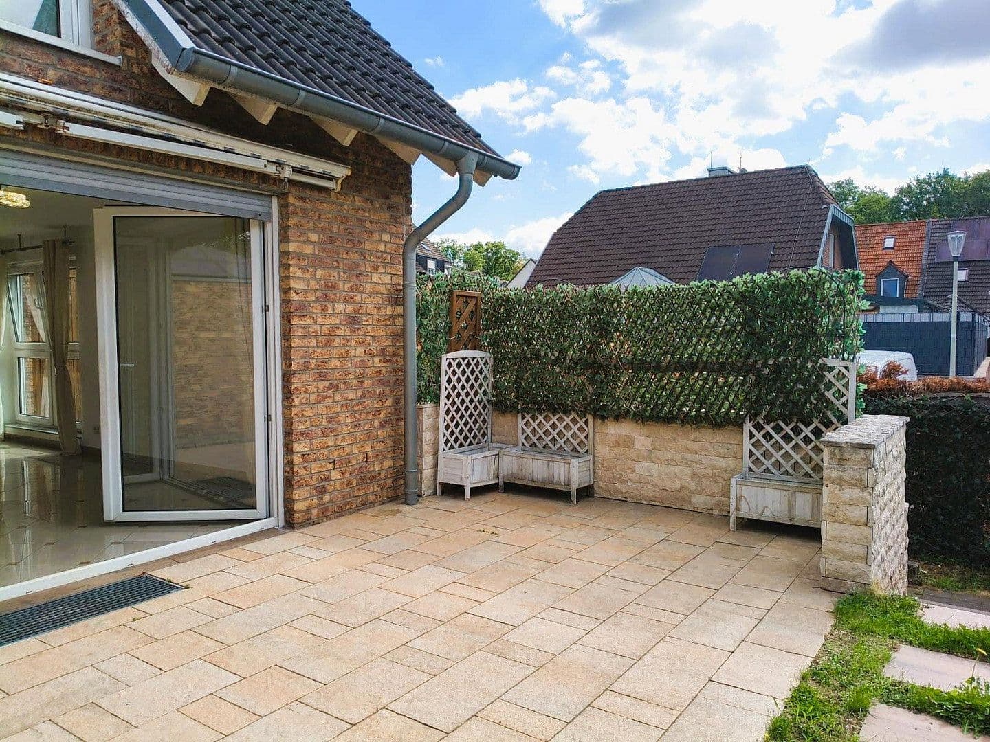 Prodej domu 140 m², pozemek 289 m², Ginsterweg 5, Erkrath, Severní Porýní-Vestfálsko Prodej domu 140 m², pozemek 289 m², Ginsterweg 5, Erkrath, Severní Porýní-Vestfálsko