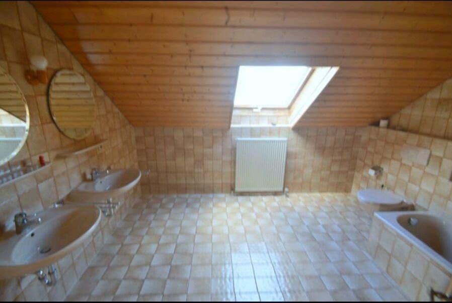 Prodej domu 270 m², pozemek 690 m², Oedheim, Bádensko-Württembersko Prodej domu 270 m², pozemek 690 m², Oedheim, Bádensko-Württembersko