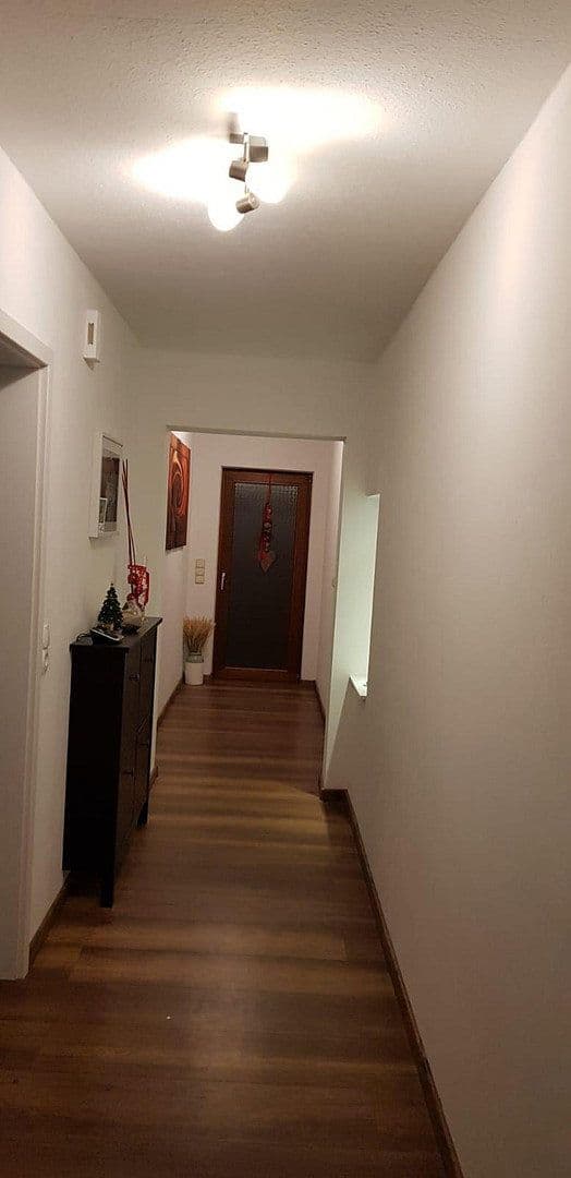 Prodej domu 270 m², pozemek 690 m², Oedheim, Bádensko-Württembersko Prodej domu 270 m², pozemek 690 m², Oedheim, Bádensko-Württembersko