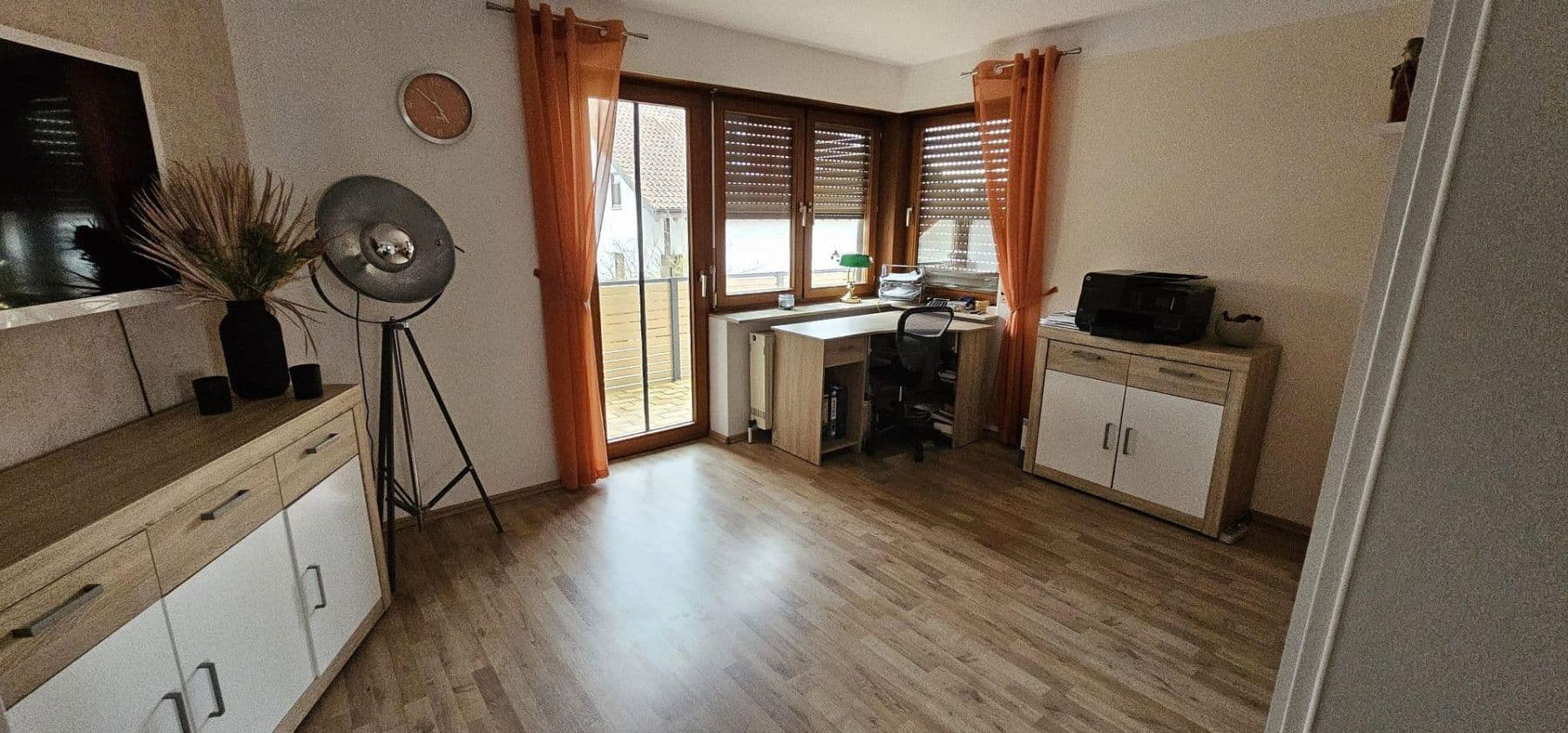 Prodej domu 270 m², pozemek 690 m², Oedheim, Bádensko-Württembersko Prodej domu 270 m², pozemek 690 m², Oedheim, Bádensko-Württembersko