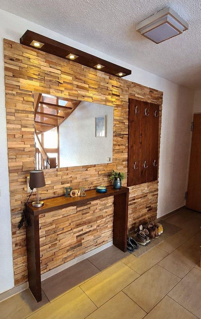 Prodej domu 270 m², pozemek 690 m², Oedheim, Bádensko-Württembersko Prodej domu 270 m², pozemek 690 m², Oedheim, Bádensko-Württembersko