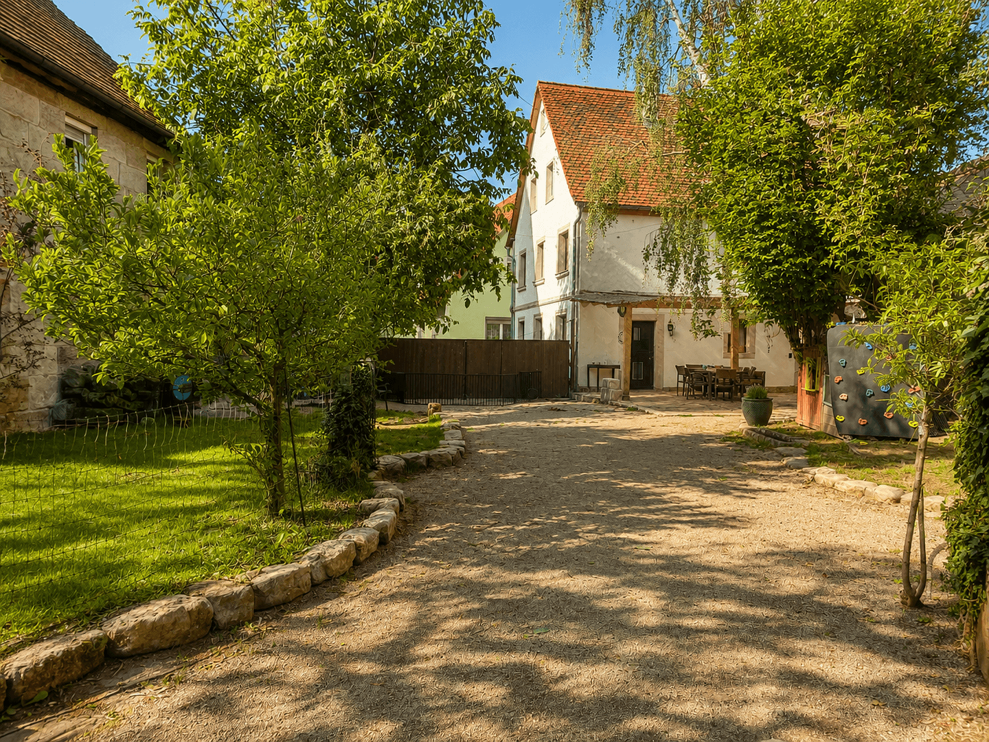 Prodej domu 375 m², pozemek 2.126 m², Uehlfeld, Bavorsko Prodej domu 375 m², pozemek 2.126 m², Uehlfeld, Bavorsko