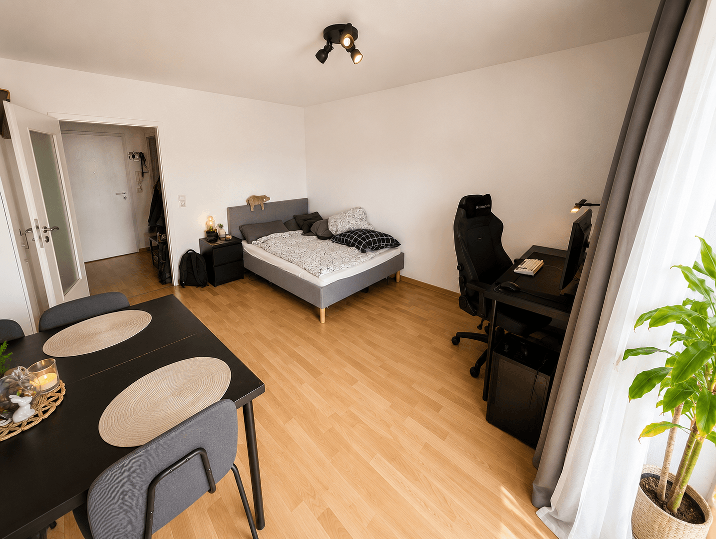 Pronájem bytu 1+1 27 m², Minzeweg 1, Paderborn, Severní Porýní-Vestfálsko Pronájem bytu 1+1 27 m², Minzeweg 1, Paderborn, Severní Porýní-Vestfálsko