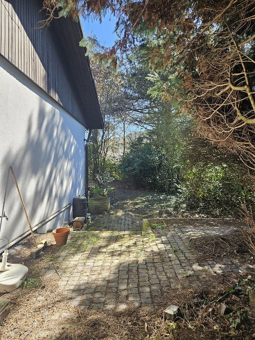 Prodej domu 131 m², pozemek 878 m², Kelkheim (Taunus), Hessen Prodej domu 131 m², pozemek 878 m², Kelkheim (Taunus), Hessen