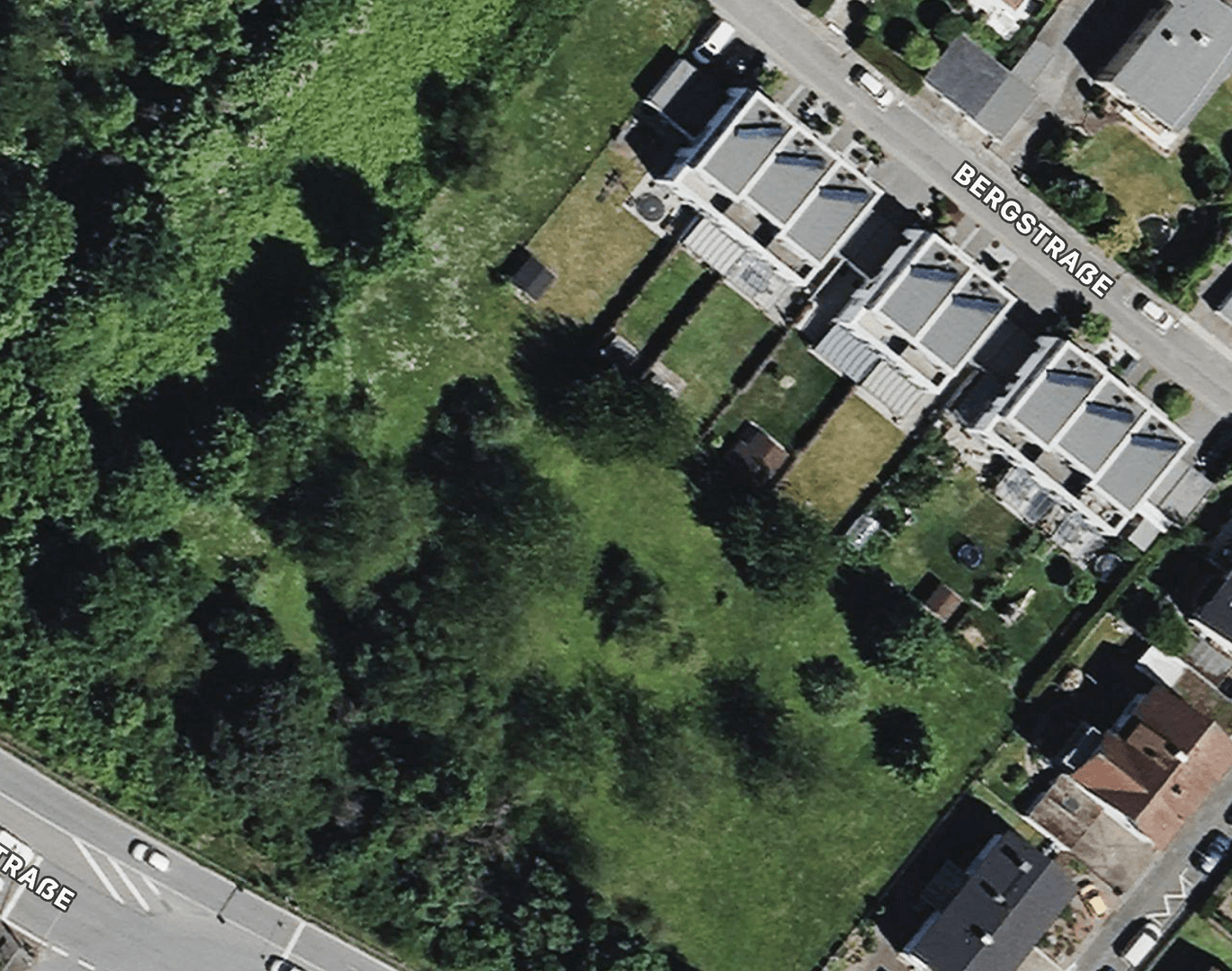 Prodej domu 141 m², pozemek 400 m², Bergstraße 53, Hattersheim am Main, Hessen Prodej domu 141 m², pozemek 400 m², Bergstraße 53, Hattersheim am Main, Hessen