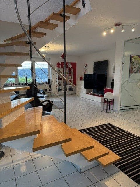 Prodej domu 291 m², pozemek 788 m², Schopfheim, Bádensko-Württembersko Prodej domu 291 m², pozemek 788 m², Schopfheim, Bádensko-Württembersko