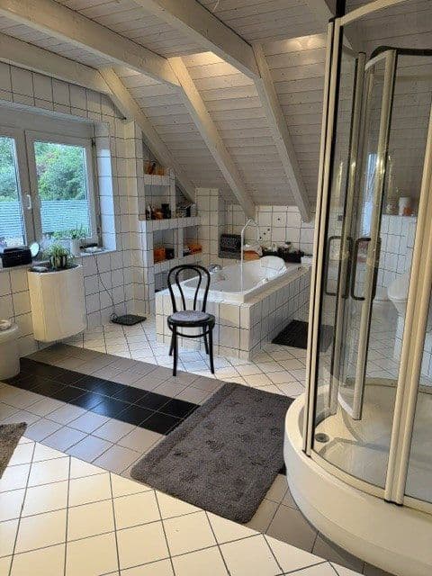 Prodej domu 291 m², pozemek 788 m², Schopfheim, Bádensko-Württembersko Prodej domu 291 m², pozemek 788 m², Schopfheim, Bádensko-Württembersko