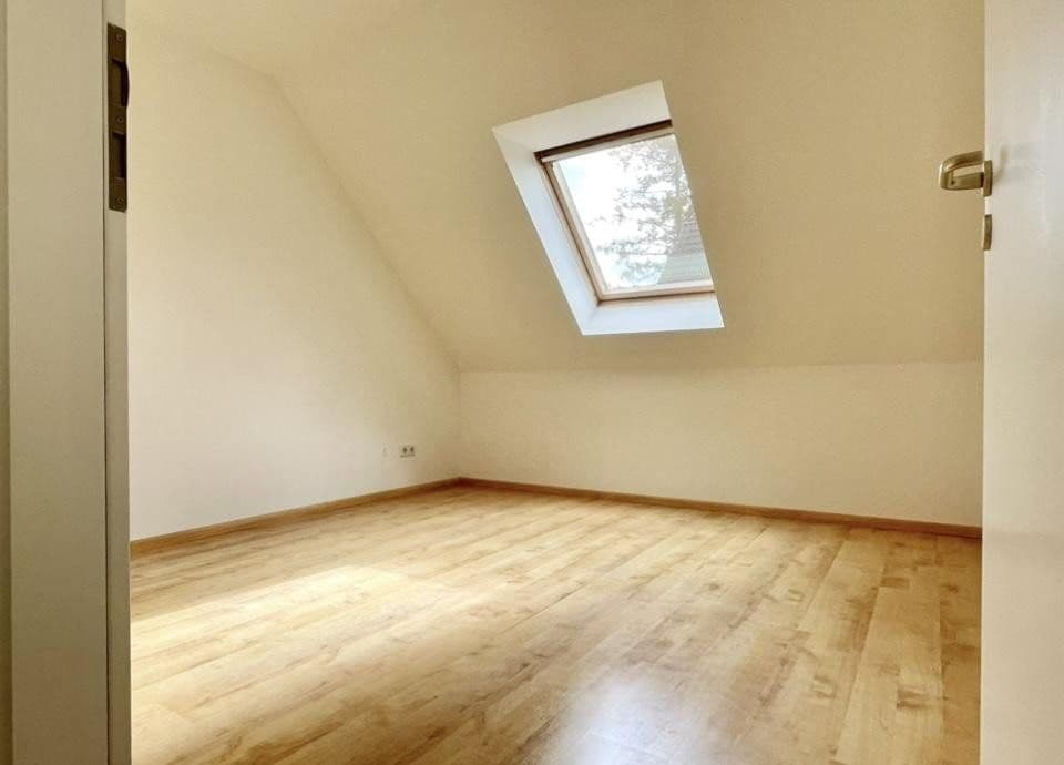 Prodej domu 110 m², pozemek 440 m², Fichtestraße, Hoppegarten, Braniborsko Prodej domu 110 m², pozemek 440 m², Fichtestraße, Hoppegarten, Braniborsko