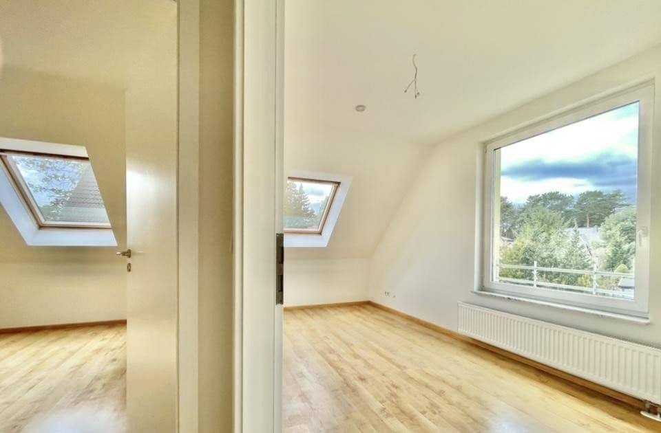 Prodej domu 110 m², pozemek 440 m², Fichtestraße, Hoppegarten, Braniborsko Prodej domu 110 m², pozemek 440 m², Fichtestraße, Hoppegarten, Braniborsko
