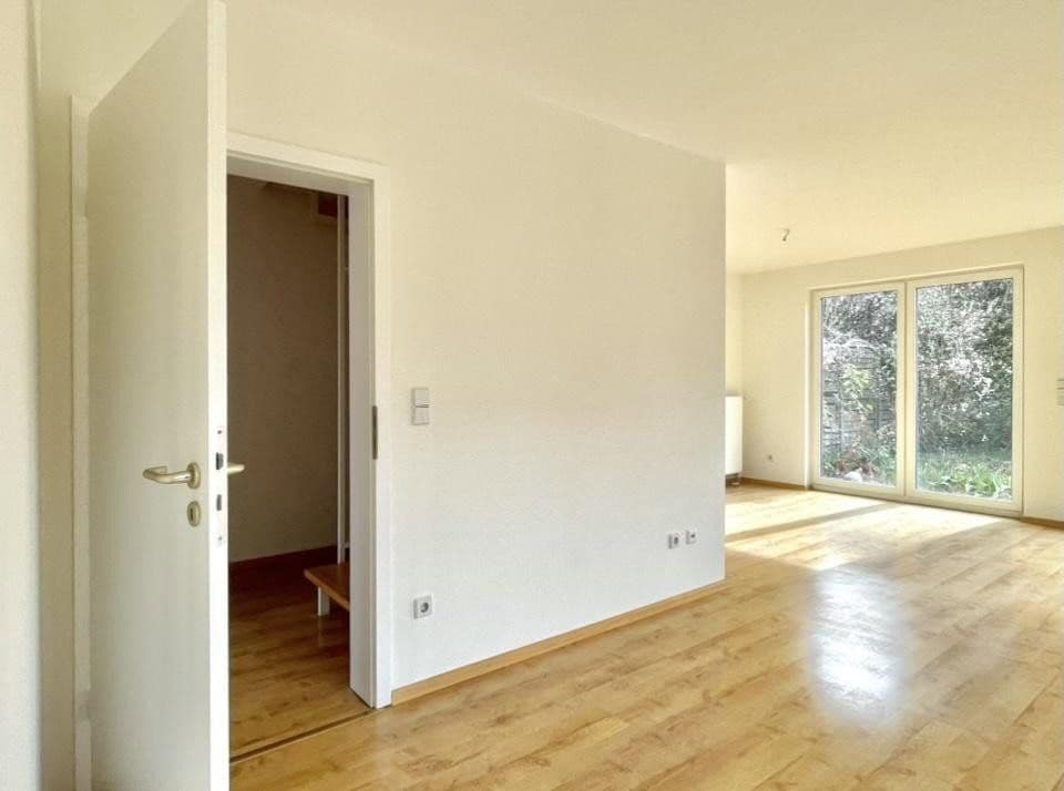 Prodej domu 110 m², pozemek 440 m², Fichtestraße, Hoppegarten, Braniborsko Prodej domu 110 m², pozemek 440 m², Fichtestraße, Hoppegarten, Braniborsko