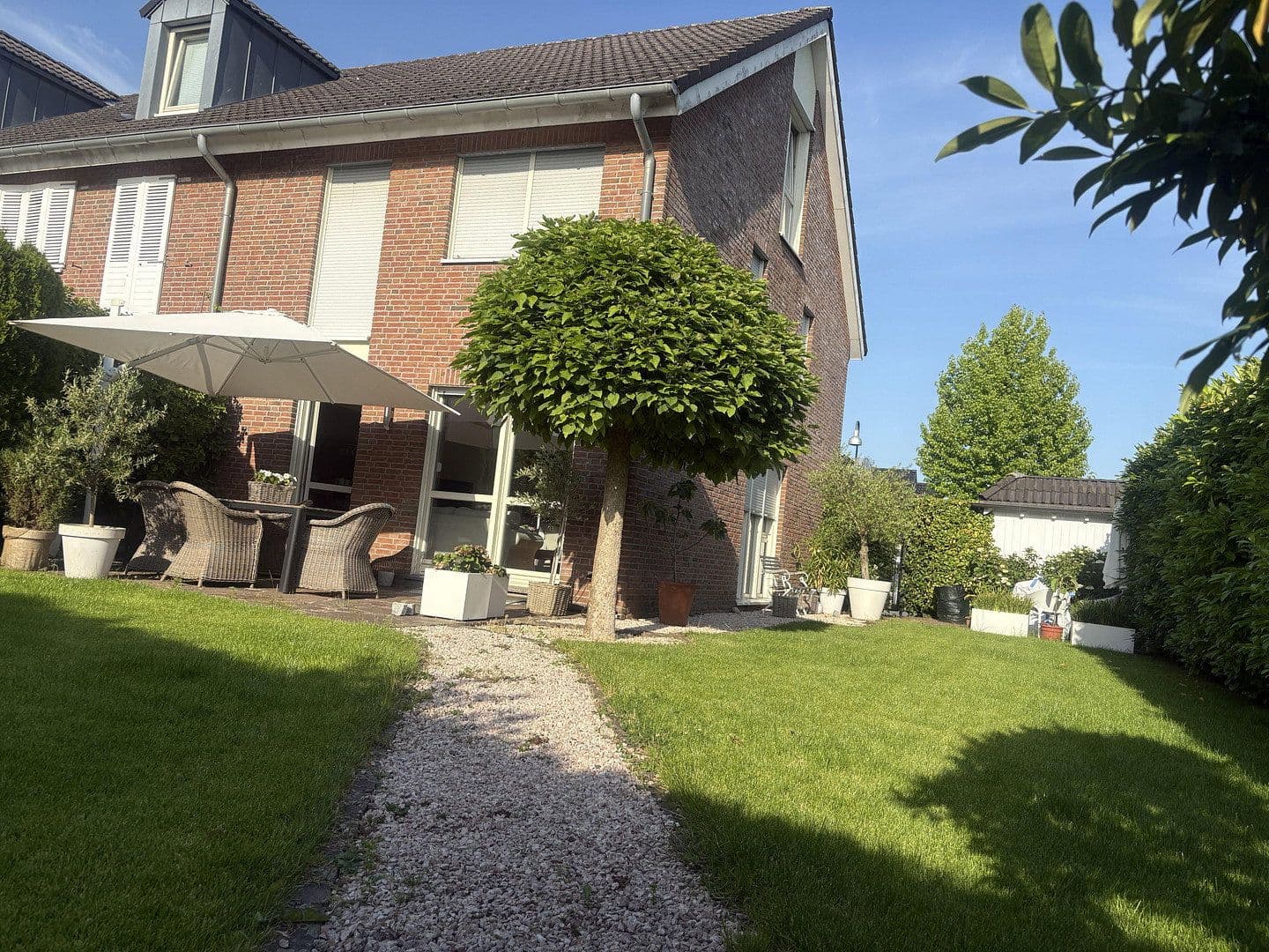 Prodej domu 120 m², pozemek 390 m², Haan, Severní Porýní-Vestfálsko Prodej domu 120 m², pozemek 390 m², Haan, Severní Porýní-Vestfálsko