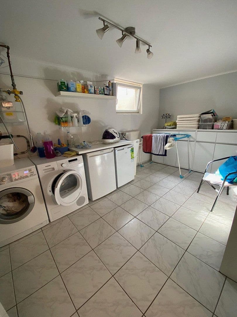 Prodej domu 120 m², pozemek 390 m², Haan, Severní Porýní-Vestfálsko Prodej domu 120 m², pozemek 390 m², Haan, Severní Porýní-Vestfálsko