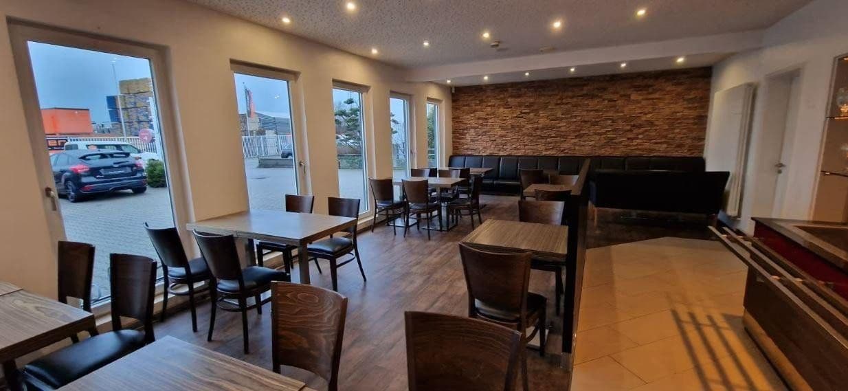 Pronájem nebytového prostoru 197 m², Baden-Baden, Bádensko-Württembersko Pronájem nebytového prostoru 197 m², Baden-Baden, Bádensko-Württembersko
