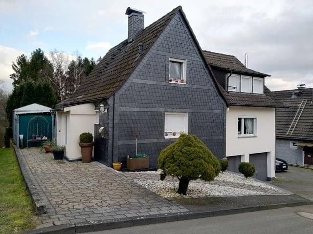 Prodej domu 158 m², pozemek 1.249 m², Remscheid, Severní Porýní-Vestfálsko Prodej domu 158 m², pozemek 1.249 m², Remscheid, Severní Porýní-Vestfálsko