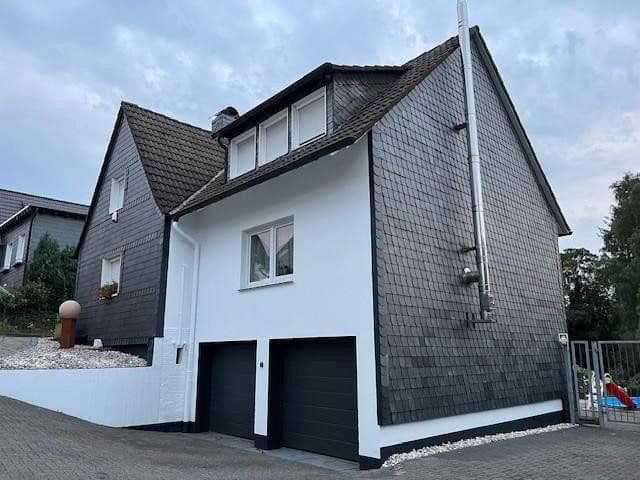 Prodej domu 158 m², pozemek 1.249 m², Remscheid, Severní Porýní-Vestfálsko Prodej domu 158 m², pozemek 1.249 m², Remscheid, Severní Porýní-Vestfálsko