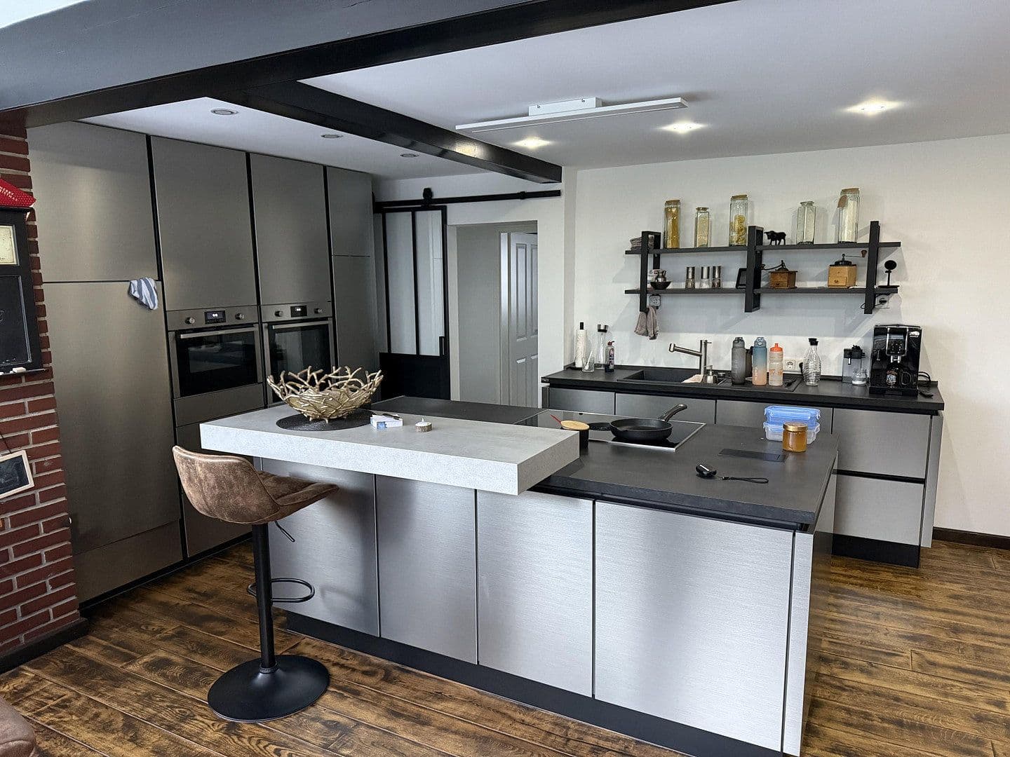 Prodej domu 158 m², pozemek 1.249 m², Remscheid, Severní Porýní-Vestfálsko Prodej domu 158 m², pozemek 1.249 m², Remscheid, Severní Porýní-Vestfálsko