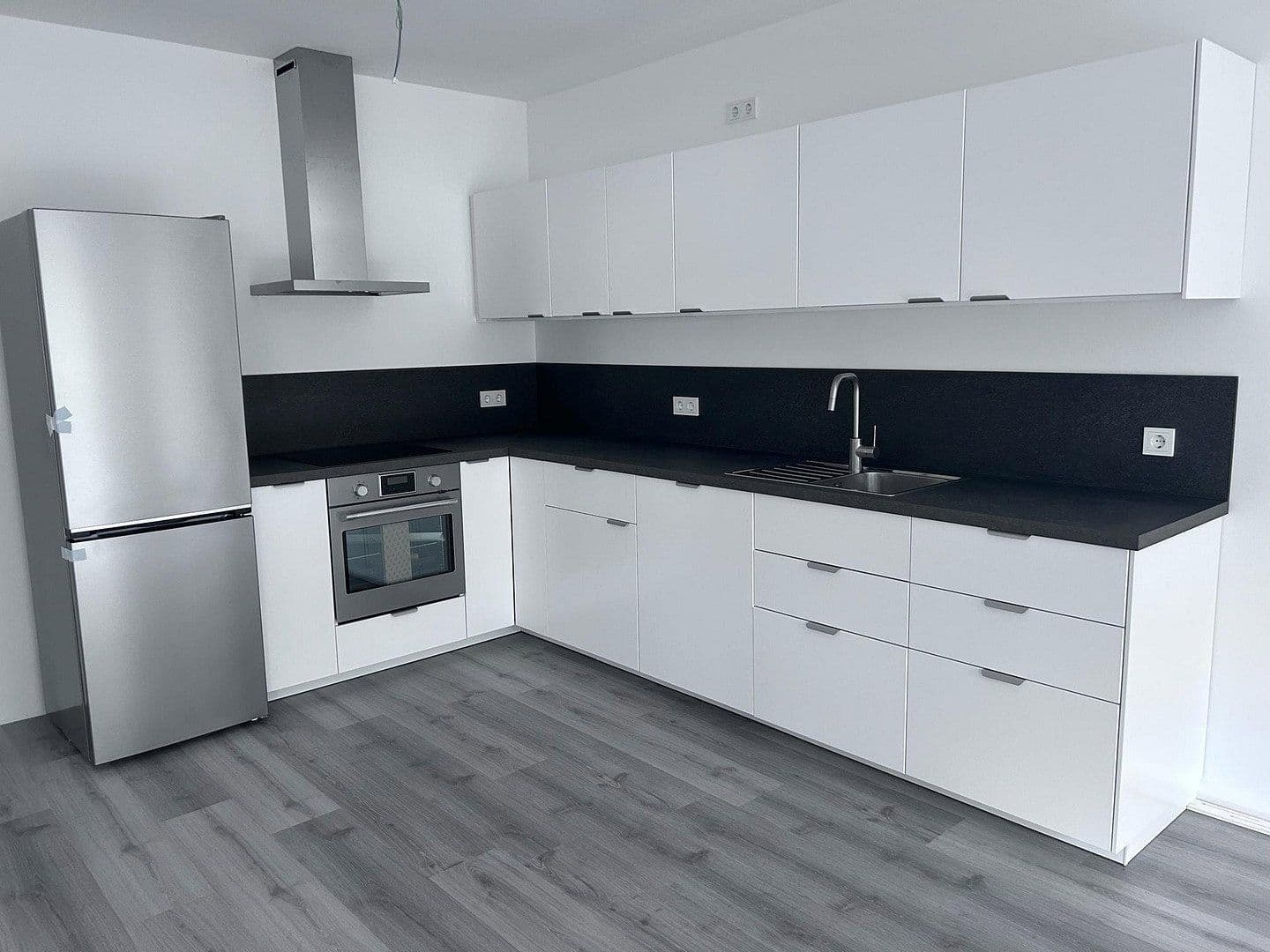 Pronájem bytu 3+1 91 m², Wilhelmstraße 14, Rendsburg, Šlesvicko-Holštýnsko Pronájem bytu 3+1 91 m², Wilhelmstraße 14, Rendsburg, Šlesvicko-Holštýnsko