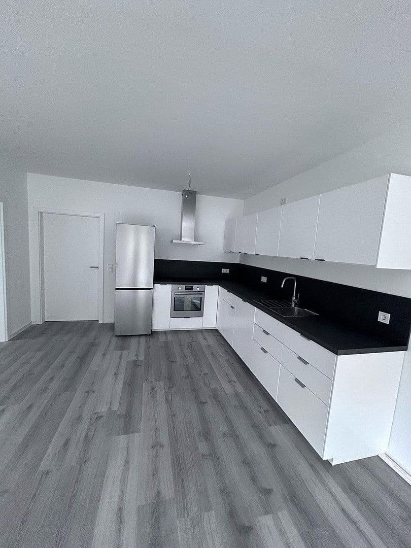 Pronájem bytu 3+1 91 m², Wilhelmstraße 14, Rendsburg, Šlesvicko-Holštýnsko Pronájem bytu 3+1 91 m², Wilhelmstraße 14, Rendsburg, Šlesvicko-Holštýnsko