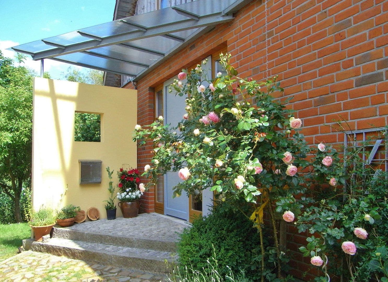 Prodej domu 145 m², pozemek 854 m², Haseldorf, Šlesvicko-Holštýnsko Prodej domu 145 m², pozemek 854 m², Haseldorf, Šlesvicko-Holštýnsko