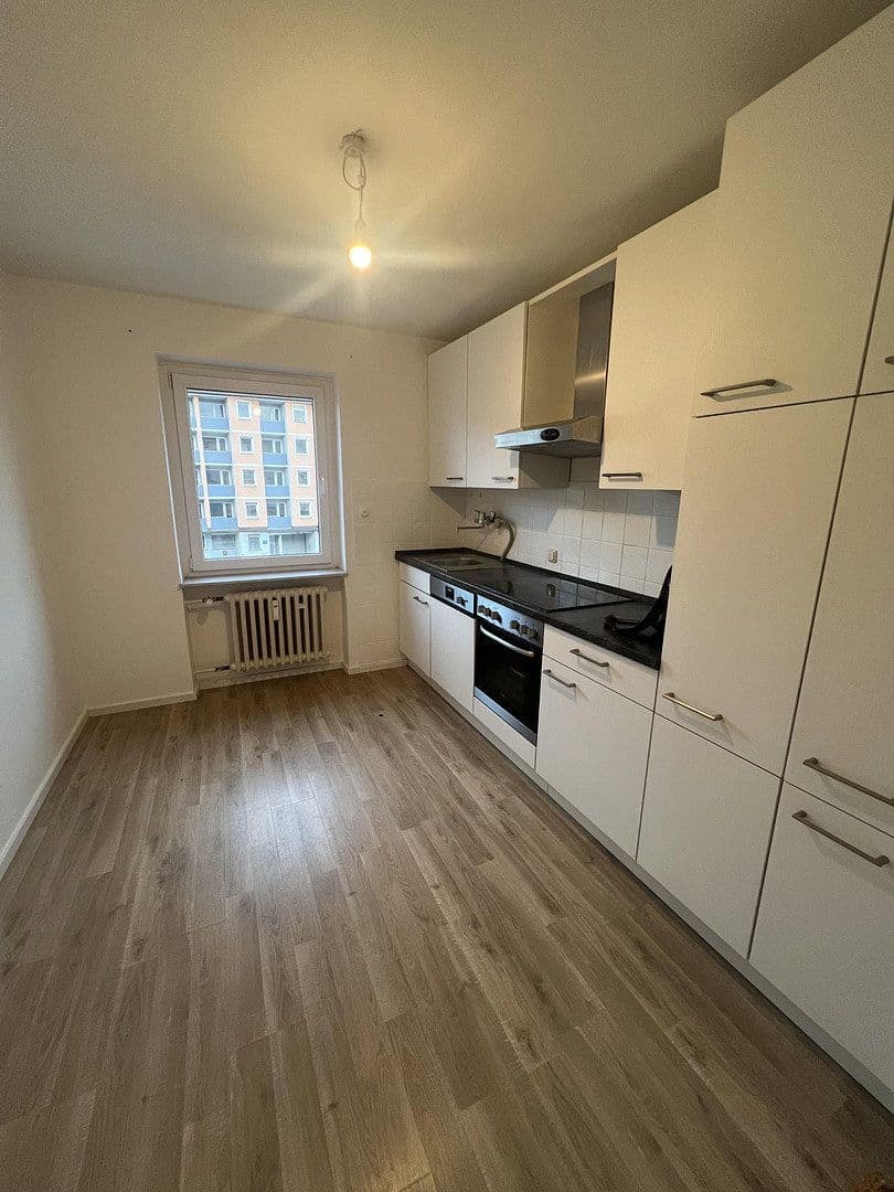 Prodej bytu 2+1 62 m², Tegernseer Landstraße 178a, München, Bavorsko Prodej bytu 2+1 62 m², Tegernseer Landstraße 178a, München, Bavorsko