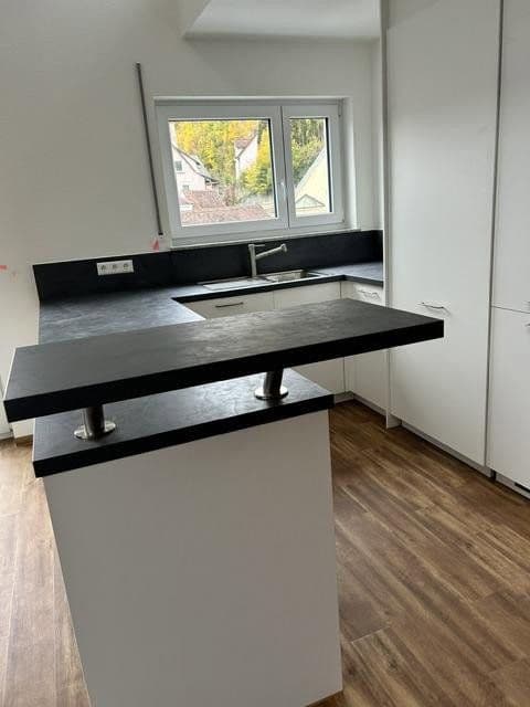 Pronájem bytu 4+1 110 m², Beda-Sommerberger-Straße 1, Zwiefalten, Bádensko-Württembersko Pronájem bytu 4+1 110 m², Beda-Sommerberger-Straße 1, Zwiefalten, Bádensko-Württembersko
