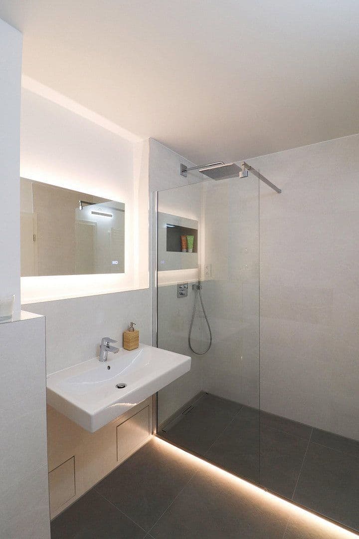 Pronájem bytu 2+1 59 m², Fohlenbergstraße 7, Marbach am Neckar, Bádensko-Württembersko Pronájem bytu 2+1 59 m², Fohlenbergstraße 7, Marbach am Neckar, Bádensko-Württembersko