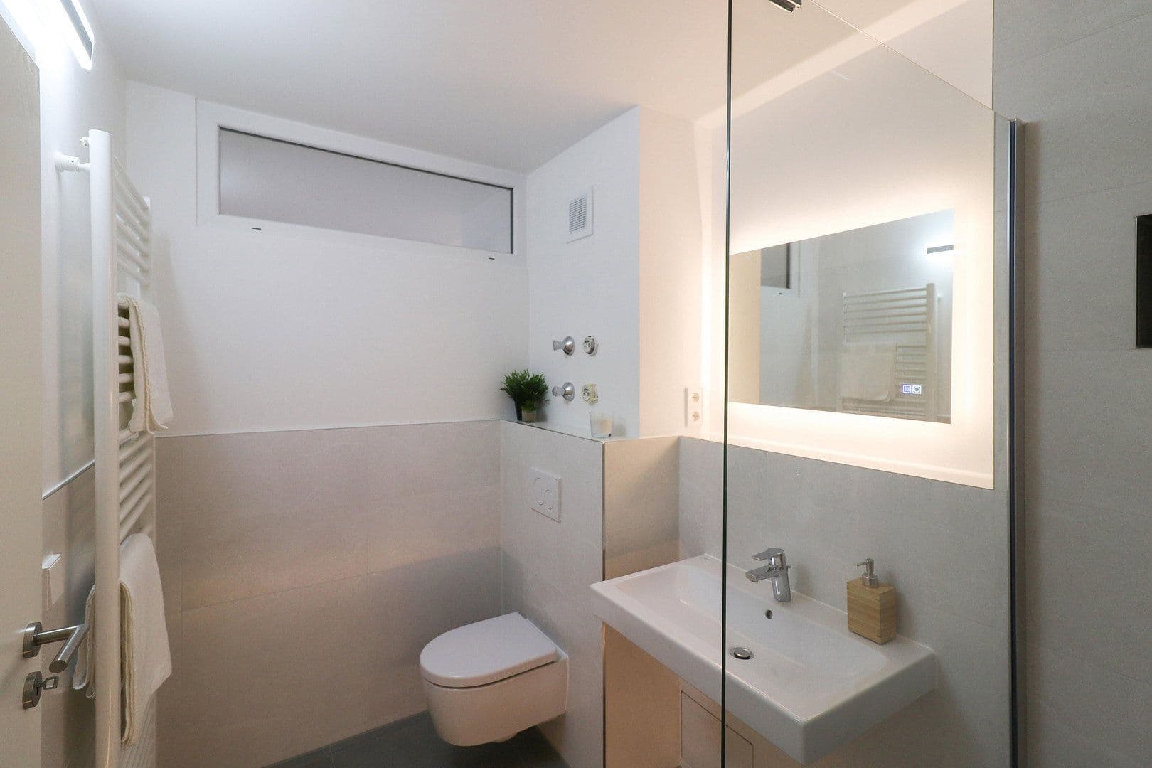 Pronájem bytu 2+1 59 m², Fohlenbergstraße 7, Marbach am Neckar, Bádensko-Württembersko Pronájem bytu 2+1 59 m², Fohlenbergstraße 7, Marbach am Neckar, Bádensko-Württembersko