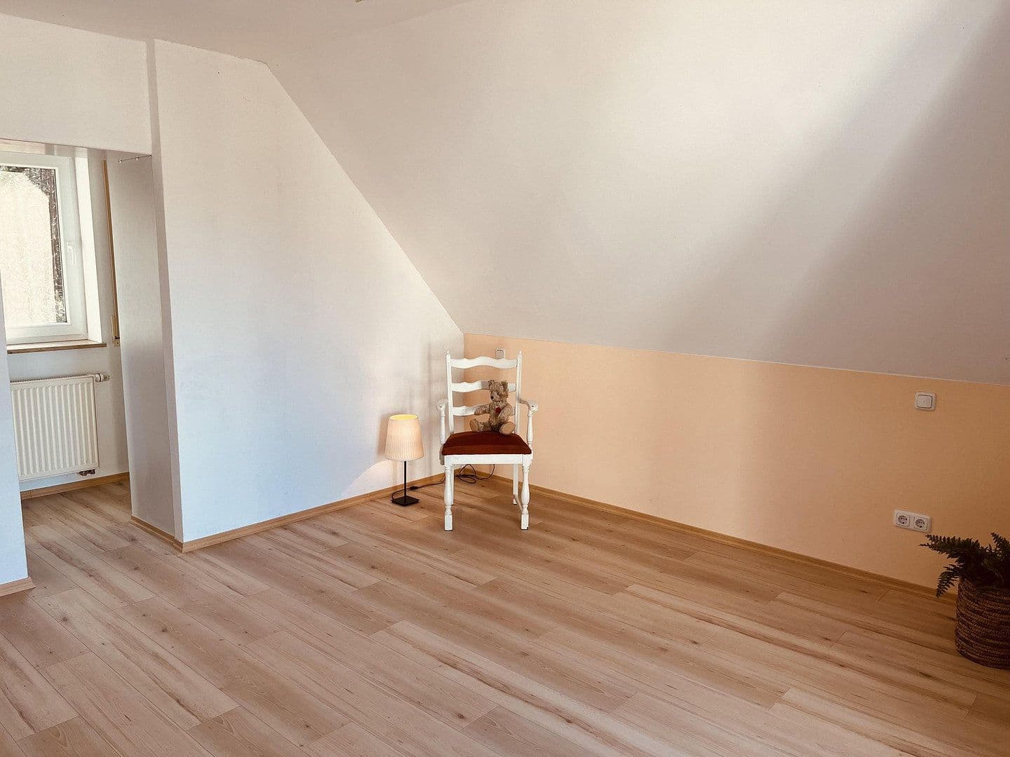 Pronájem bytu 6+kk 165 m², Langensendelbach, Bavorsko Pronájem bytu 6+kk 165 m², Langensendelbach, Bavorsko
