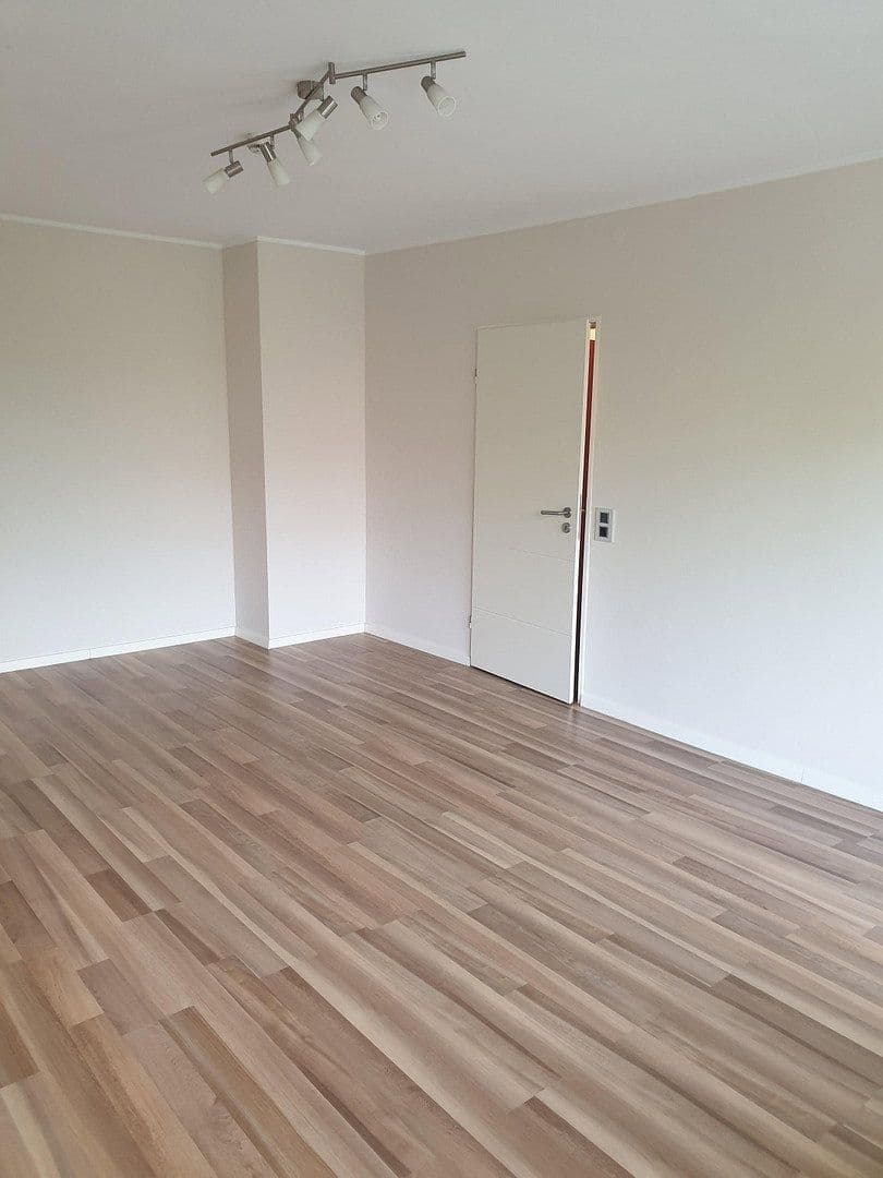 Pronájem bytu 1+1 37 m², Niddablick 1, Bad Vilbel, Hessen Pronájem bytu 1+1 37 m², Niddablick 1, Bad Vilbel, Hessen