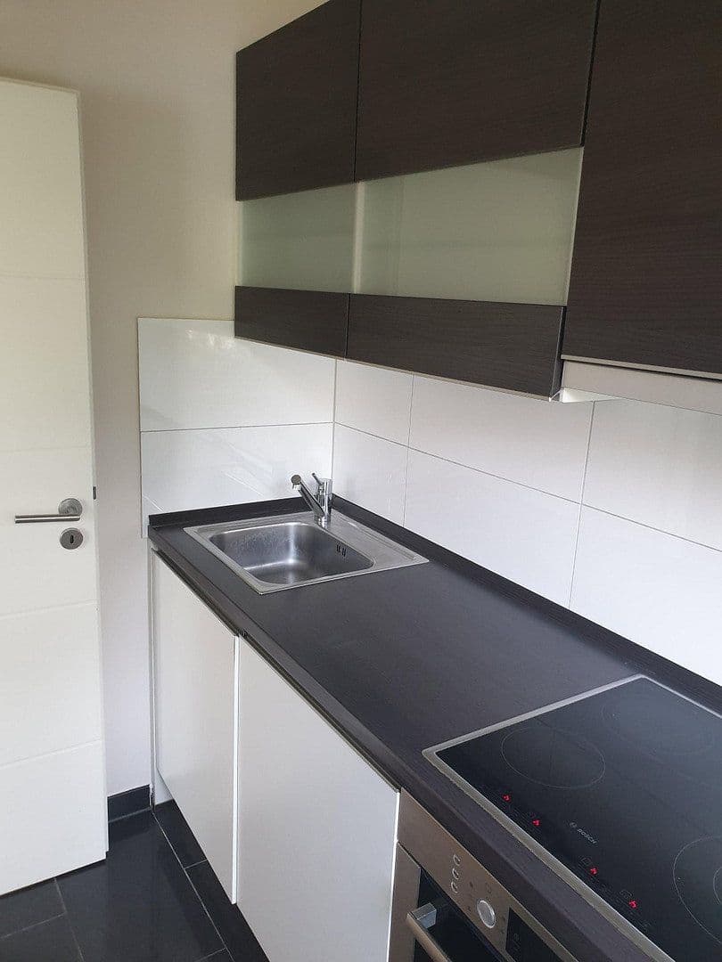 Pronájem bytu 1+1 37 m², Niddablick 1, Bad Vilbel, Hessen Pronájem bytu 1+1 37 m², Niddablick 1, Bad Vilbel, Hessen