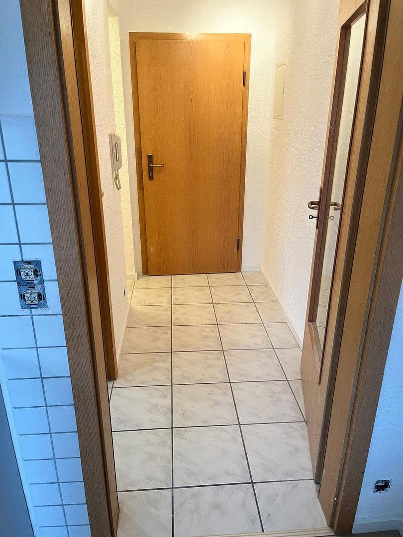 Pronájem bytu 1+kk 30 m², Heuechelbergring 25, Bad Rappenau, Bádensko-Württembersko Pronájem bytu 1+kk 30 m², Heuechelbergring 25, Bad Rappenau, Bádensko-Württembersko