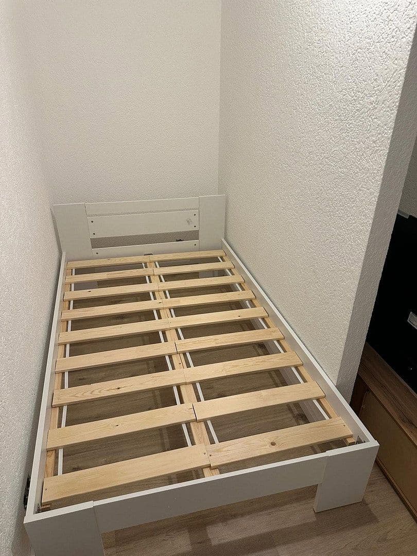 Pronájem bytu 1+kk 30 m², Heuechelbergring 25, Bad Rappenau, Bádensko-Württembersko Pronájem bytu 1+kk 30 m², Heuechelbergring 25, Bad Rappenau, Bádensko-Württembersko