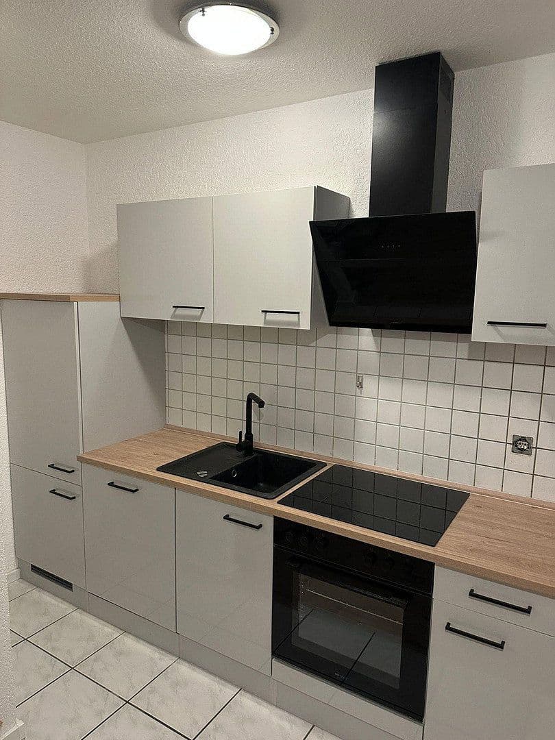 Pronájem bytu 1+kk 30 m², Heuechelbergring 25, Bad Rappenau, Bádensko-Württembersko Pronájem bytu 1+kk 30 m², Heuechelbergring 25, Bad Rappenau, Bádensko-Württembersko