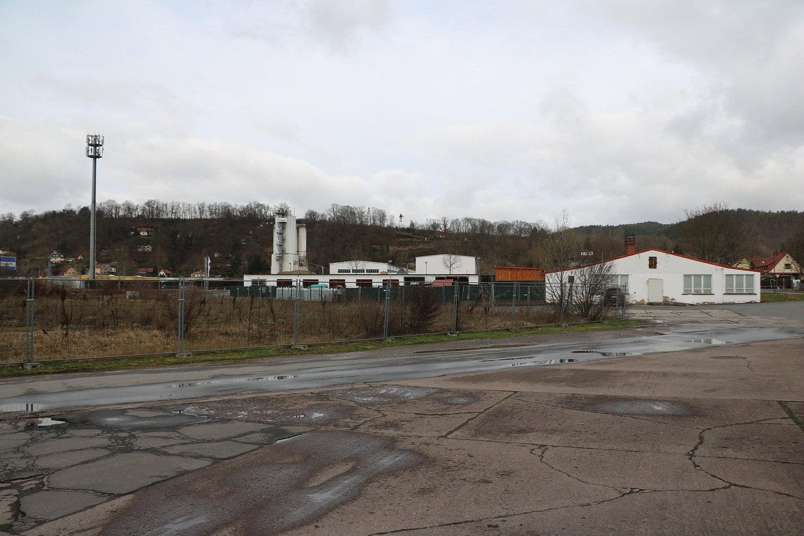 Prodej pozemku 9.937 m², Oststraße / Raiffeisenstraße (Flur 15, Flurstück 1138/19), Rudolstadt, Durynsko Prodej pozemku 9.937 m², Oststraße / Raiffeisenstraße (Flur 15, Flurstück 1138/19), Rudolstadt, Durynsko