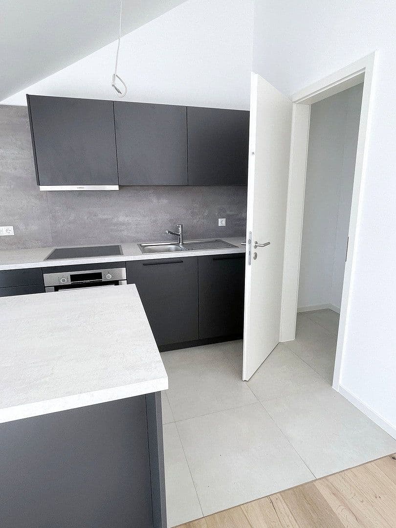 Pronájem bytu 2+kk 92 m², Graslitzerstraße 16a, Aschaffenburg, Bavorsko Pronájem bytu 2+kk 92 m², Graslitzerstraße 16a, Aschaffenburg, Bavorsko