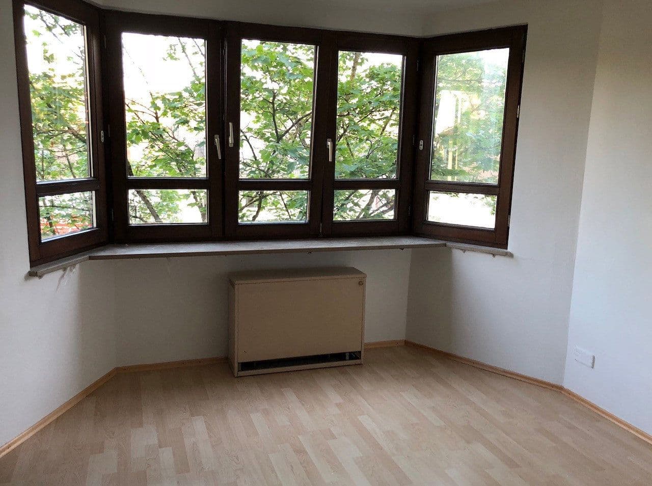 Prodej bytu 3+1 63 m², Zinnienstr.12, München, Bavorsko Prodej bytu 3+1 63 m², Zinnienstr.12, München, Bavorsko