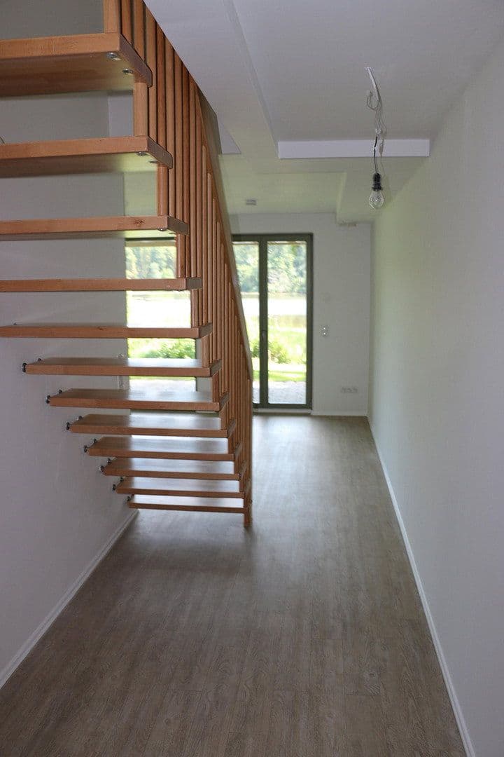 Pronájem bytu 4+1 126 m², Grünheide (Mark), Braniborsko Pronájem bytu 4+1 126 m², Grünheide (Mark), Braniborsko