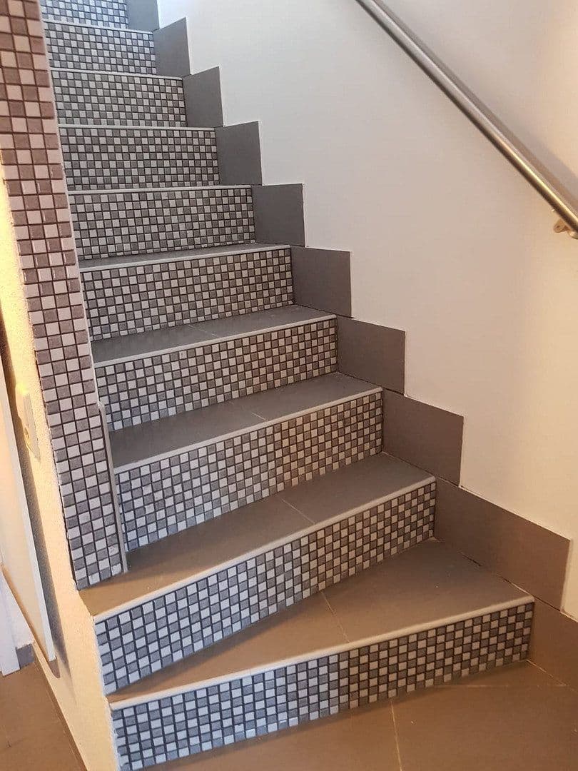 Prodej domu 138 m², pozemek 133 m², Stuttgart, Bádensko-Württembersko Prodej domu 138 m², pozemek 133 m², Stuttgart, Bádensko-Württembersko
